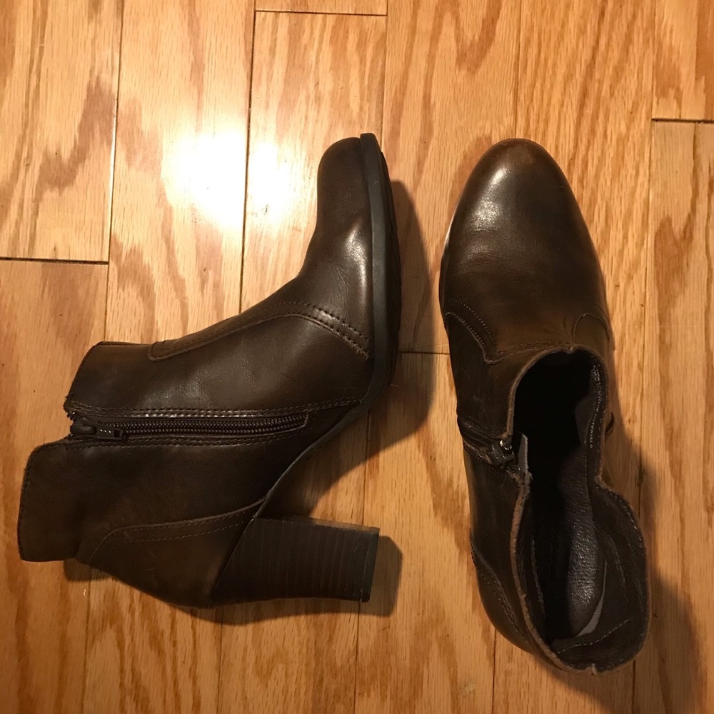 Born Leather High Heel Ankle Boots